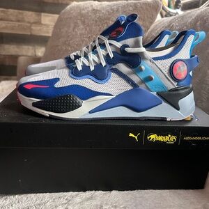 Puma Blue and White Dynamic Sneakers